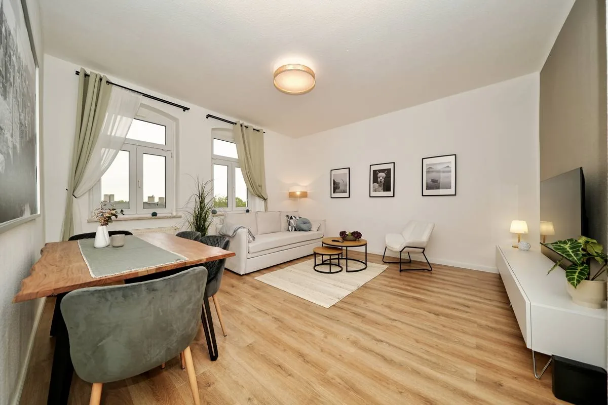 Wohnzimmer des Apartments in Magdeburgs Altstadt